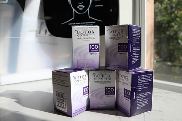 Botox Cosmetic boxes